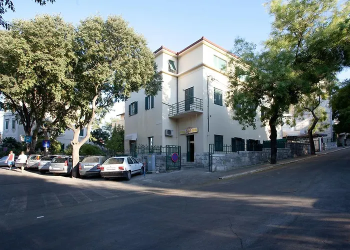 卡梅尼塔公寓 * 斯普利特