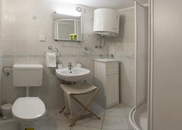 公寓 卡梅尼塔公寓 *